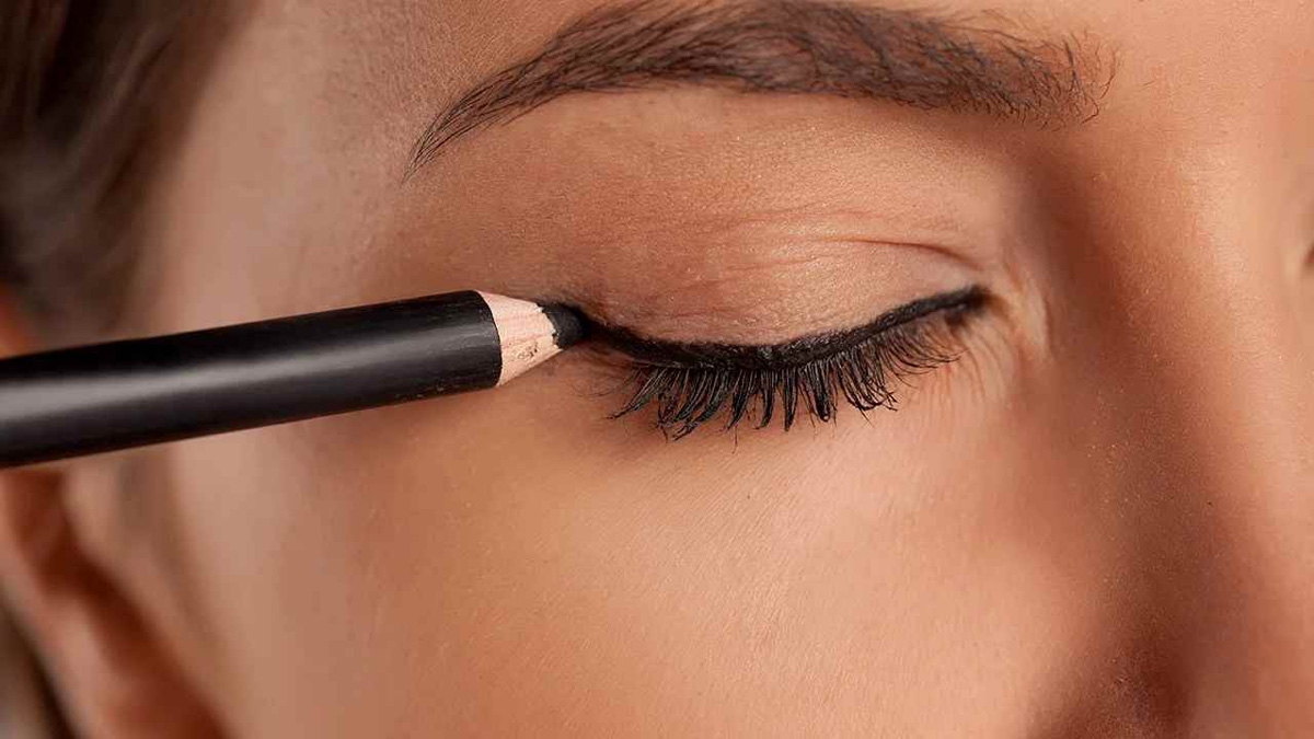 بهترین مداد چشم ضد حساسیت